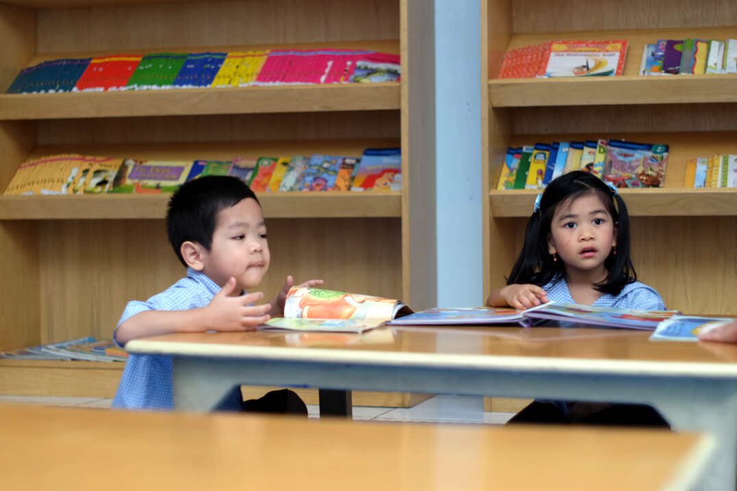 Library 1.jpg